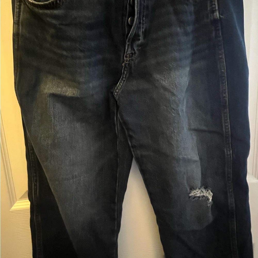 Universal Thread Women's Dark Blue Straight Leg Jeans - Picture 2 of 5